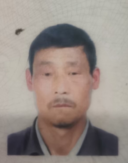 走失者照片 西安市急寻：六旬老人走失，穿黑色连...