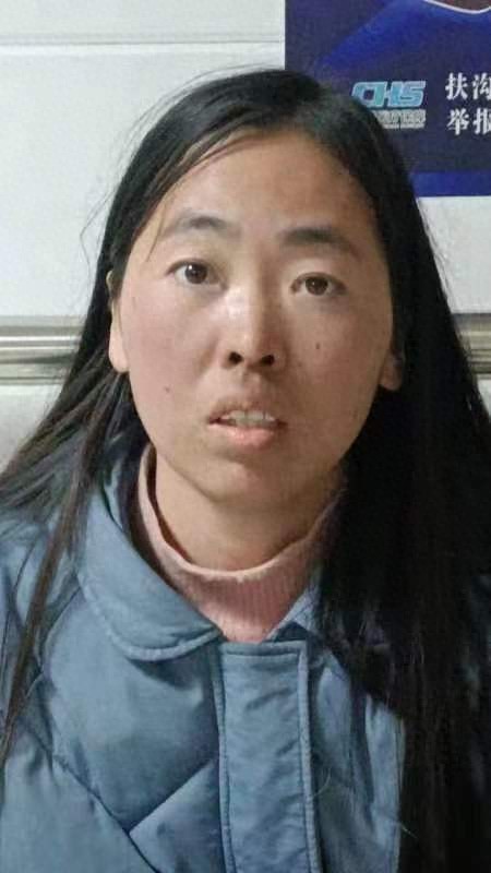 走失者照片 周口市寻亲：青年女子被救助，穿蓝色...