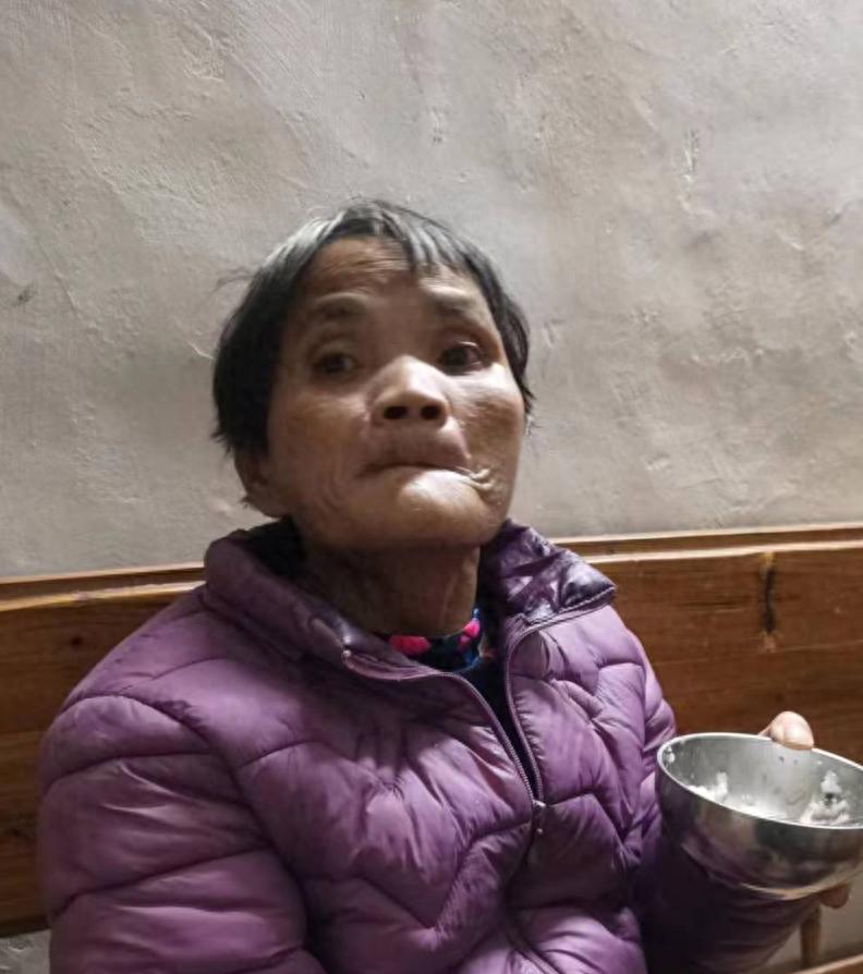 走失者照片 肇庆市四会市寻人：六旬老太走失，患...
