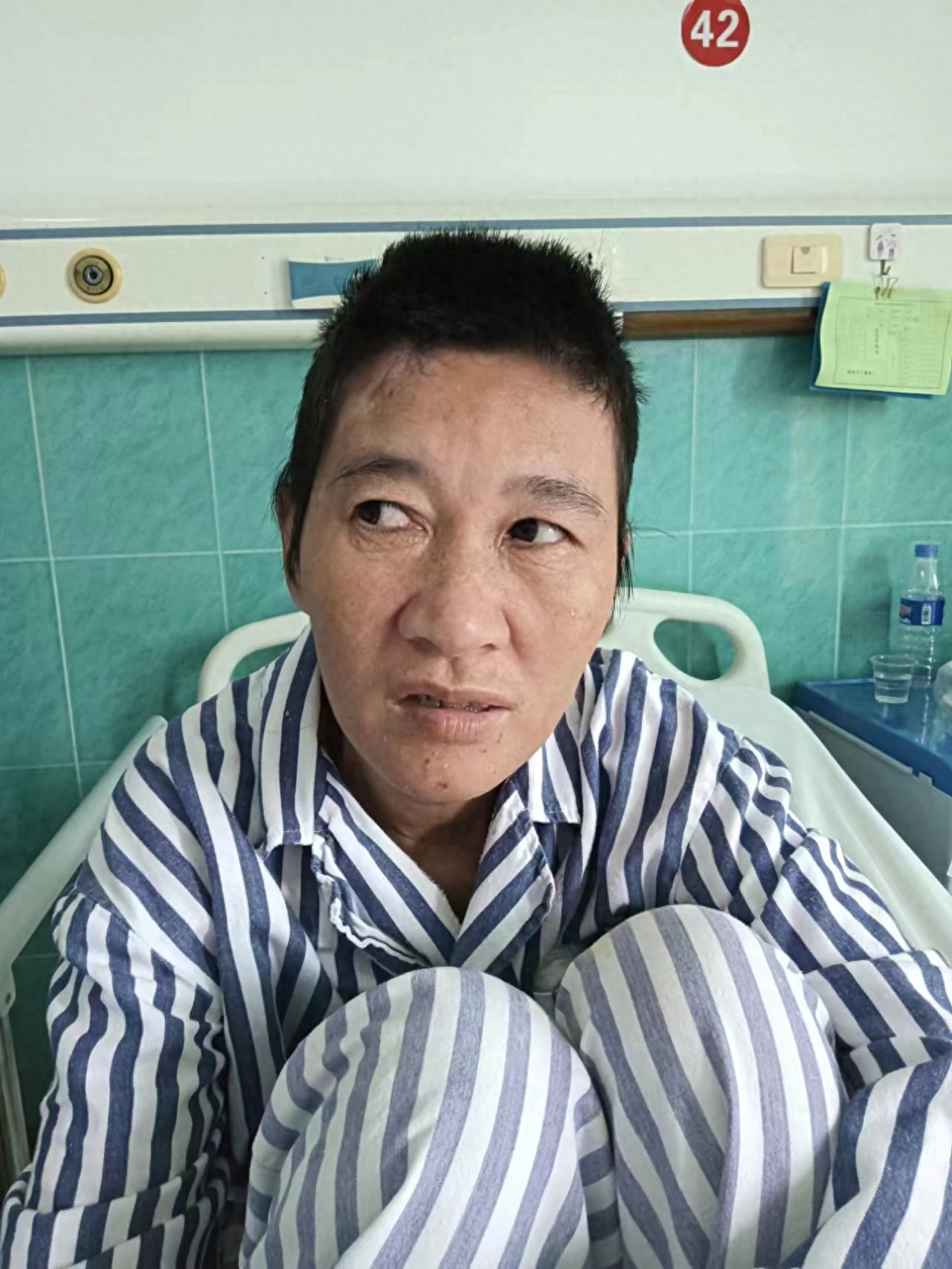 走失者照片 龙岩市寻亲：中年女子被救助，短发，...