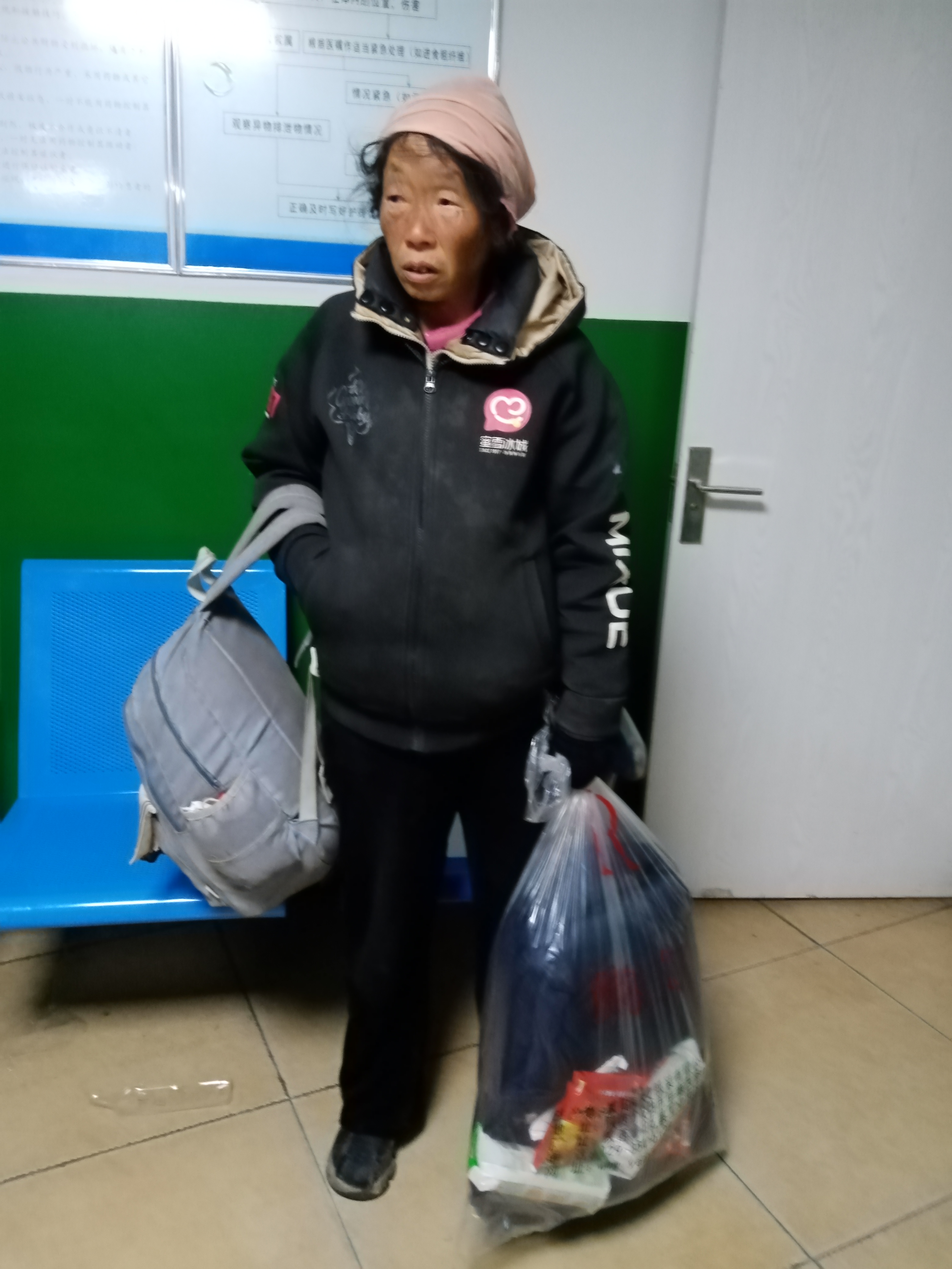 走失者照片 咸阳市寻亲：六旬老太被救助，自述叫...
