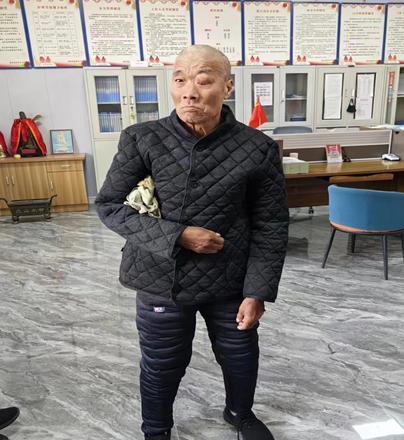 走失者照片 运城市寻亲：七旬老人被救助，高1米...