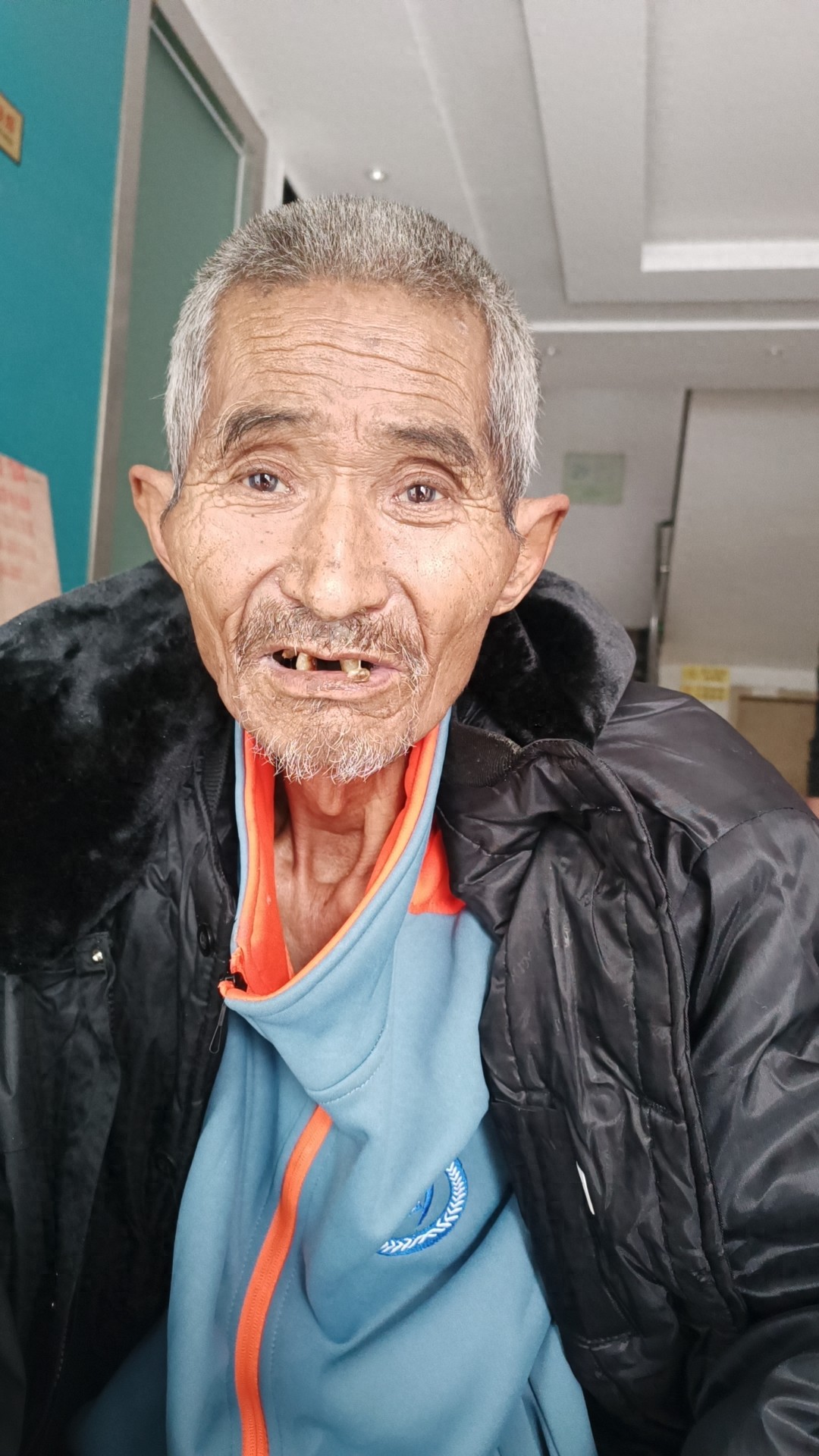 走失者照片 三亚市寻亲：七旬老人被救助，自述叫...
