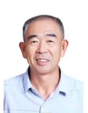 走失者照片 青岛市急寻：五旬男子出海失联，穿雨...