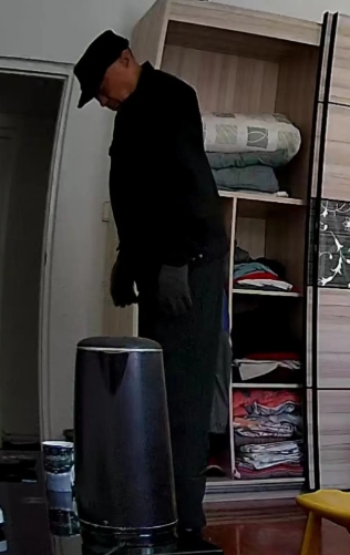 走失者照片 包头市急寻：七旬老人走失，穿深蓝色...