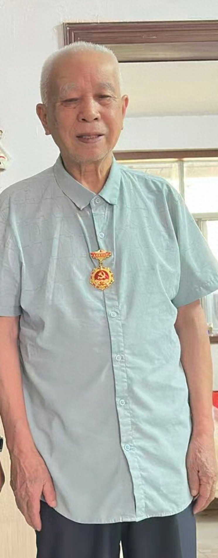 走失者照片 荆州市石首市寻人：八旬老人走失，穿...