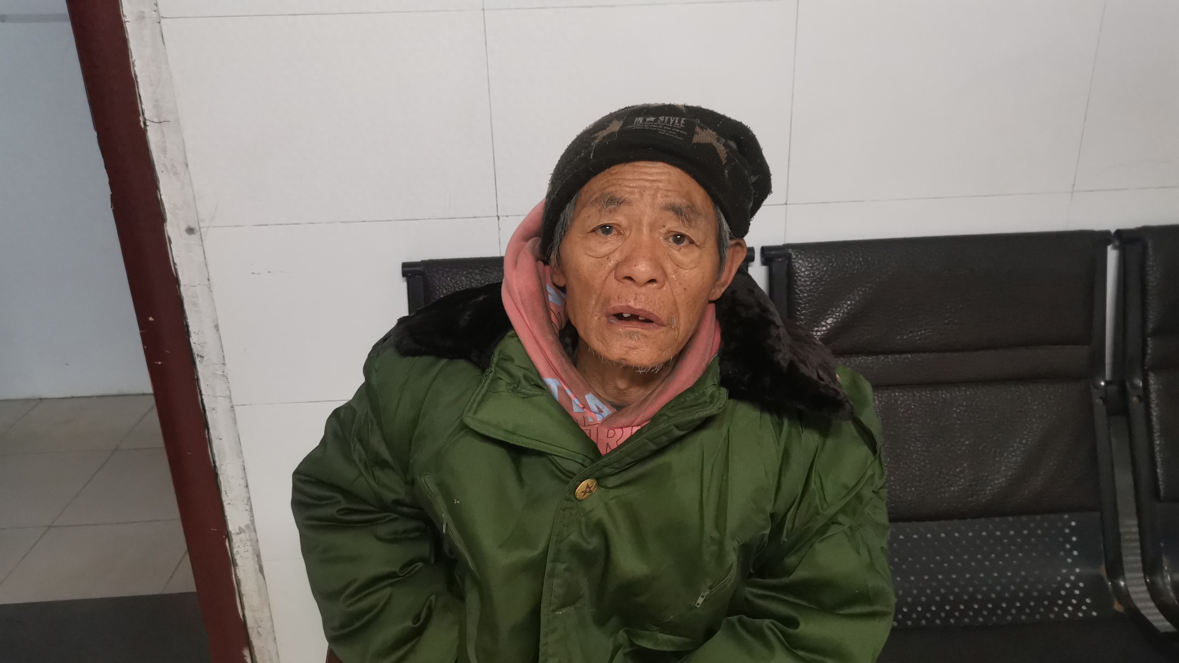 走失者照片 郑州市寻亲：七旬老人被救助，自写名...