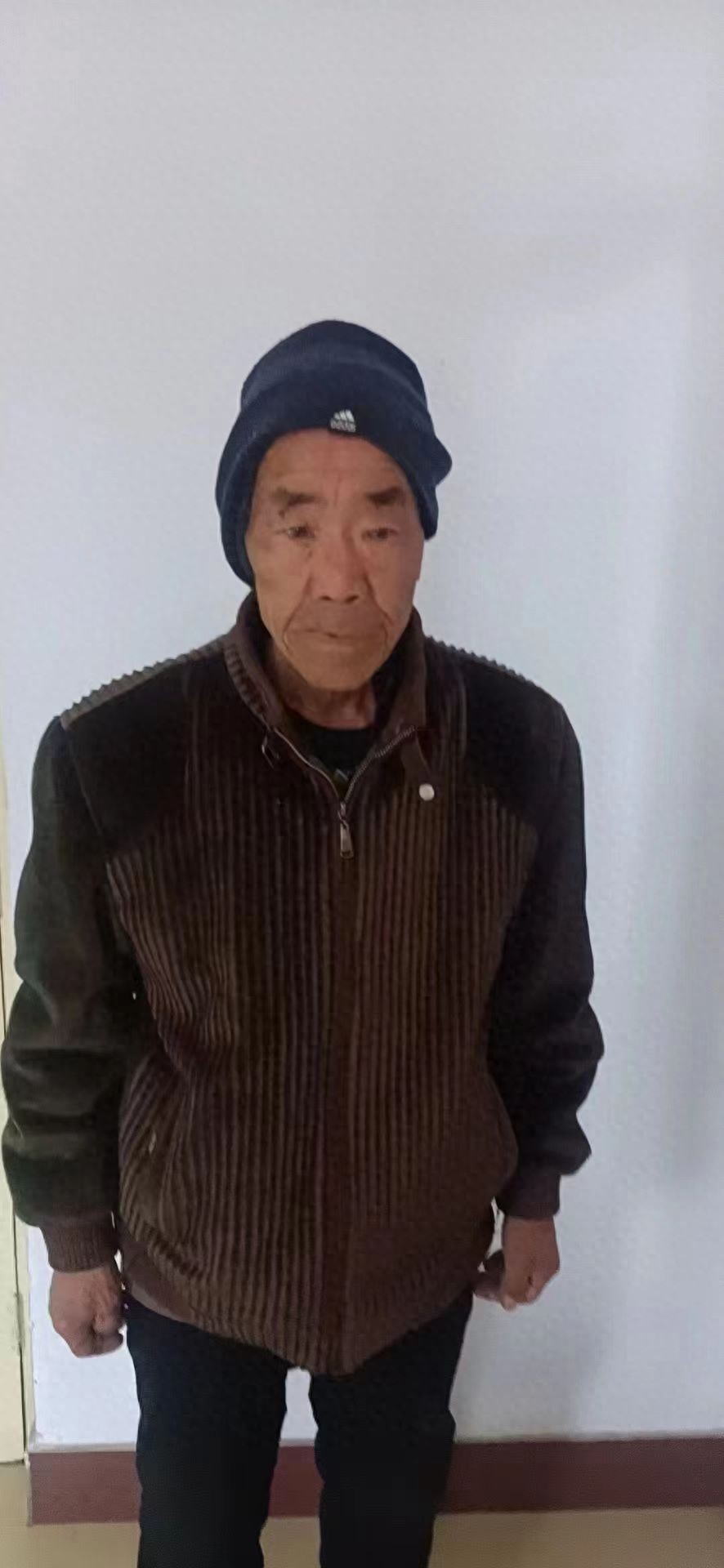 走失者照片 晋城市寻人：七旬老人走失多日，穿黑...
