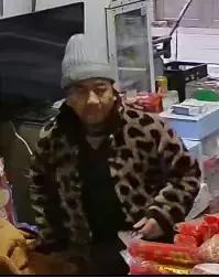 走失者照片 上饶市急寻：七旬老人走失，穿棕色豹...