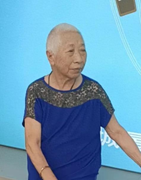 走失者照片 绵阳市急寻：江油市八旬老太走失，穿...