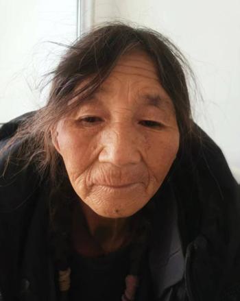 走失者照片 商丘市寻亲：七旬老太被救助，穿黑色...