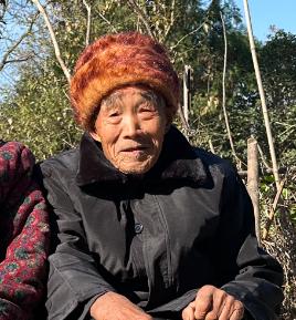 走失者照片 合肥市急寻：八旬老人失联，戴灰黄色...