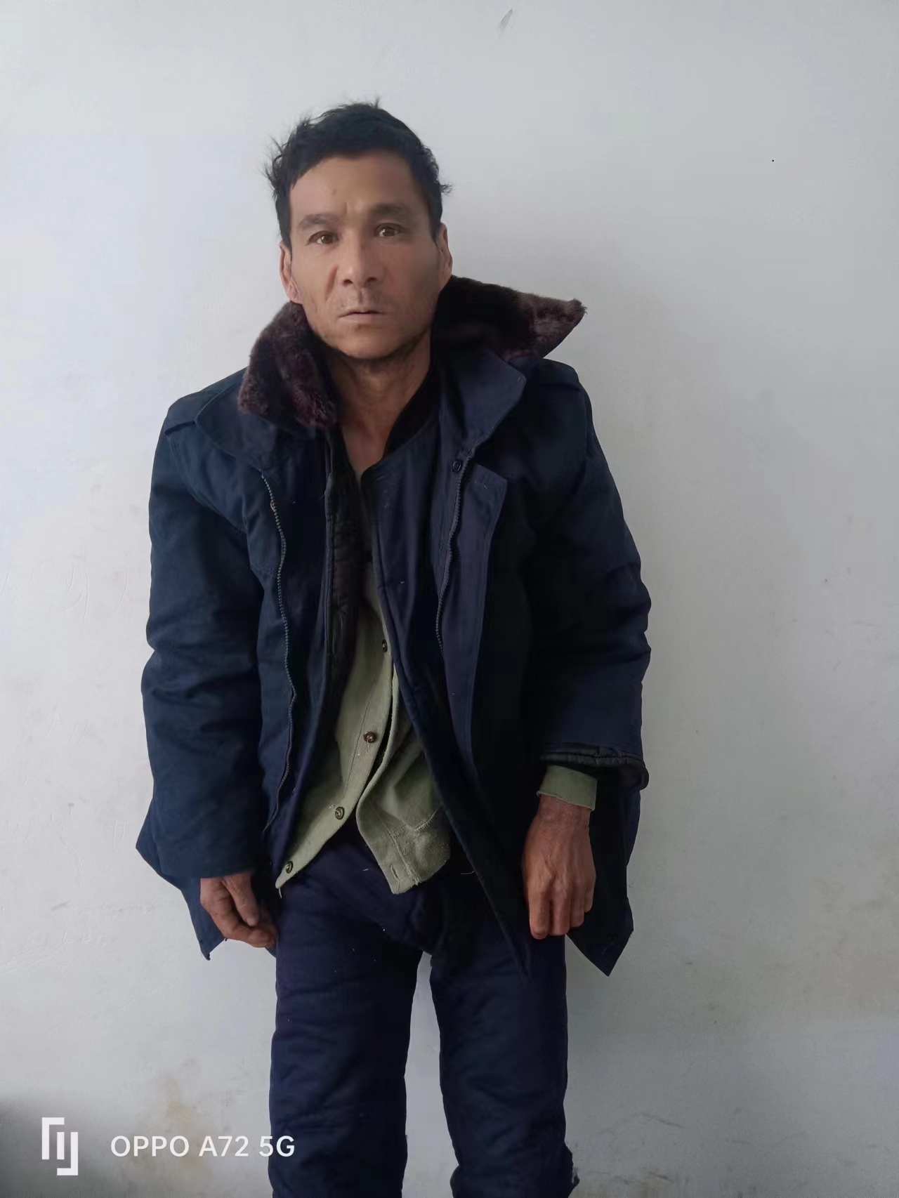 走失者照片 石家庄市寻亲：五旬男子被救助，穿黑...
