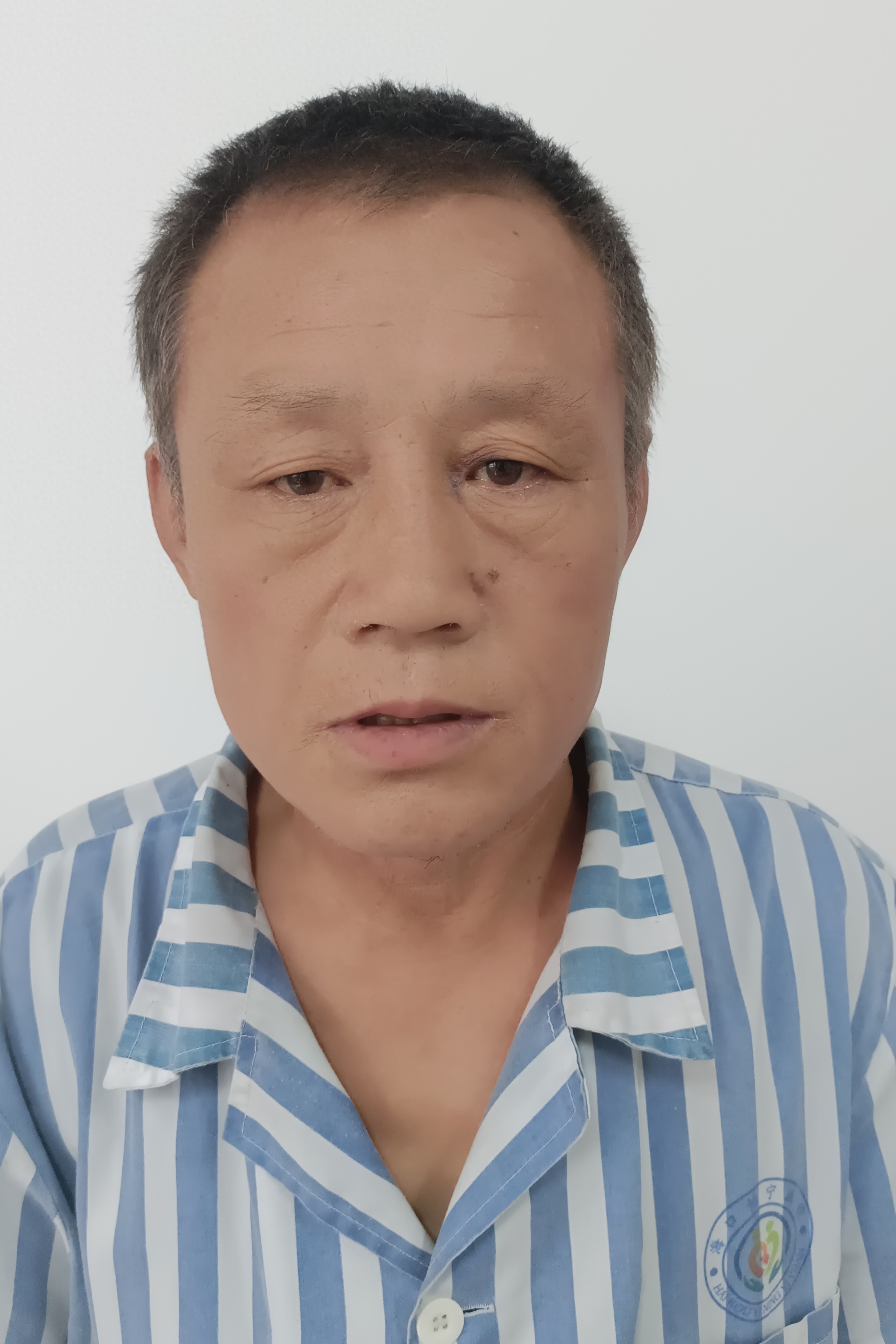 走失者照片 海口市寻亲：五旬男子被救助，自述叫...