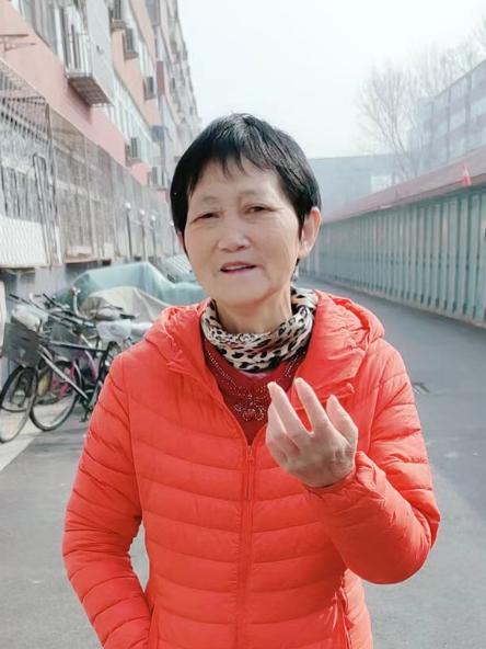 走失者照片 信阳市急寻：六旬老太走失，穿卡其色...