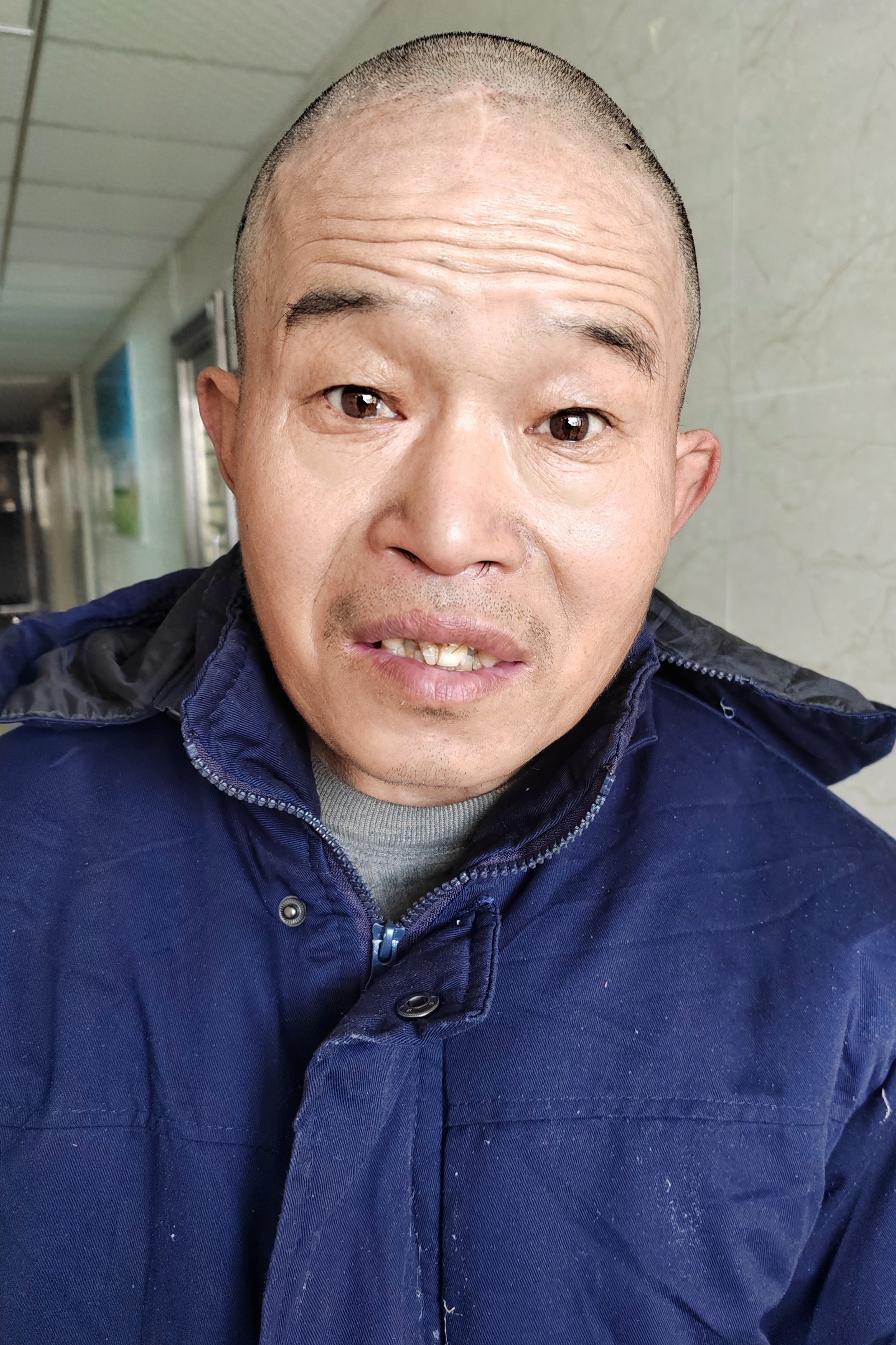 走失者照片 湖北省神农架林区寻亲：六旬老人被救...