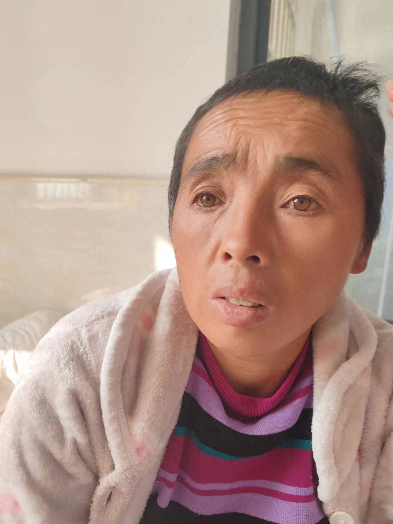 走失者照片 梅州市寻亲：五旬女子被救助，高1米...