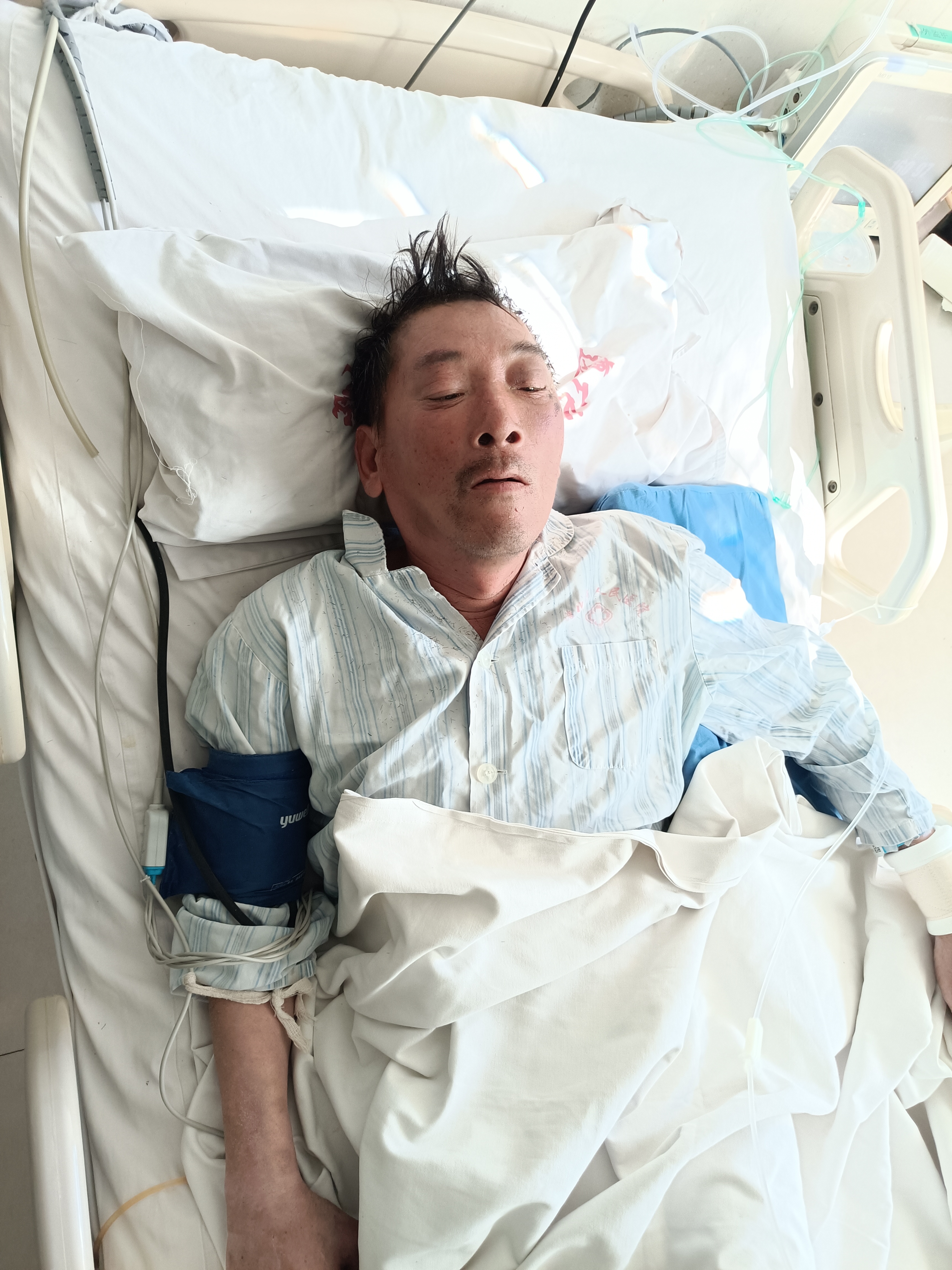 走失者照片 唐山市遵化市寻亲：五旬男子被救助，...