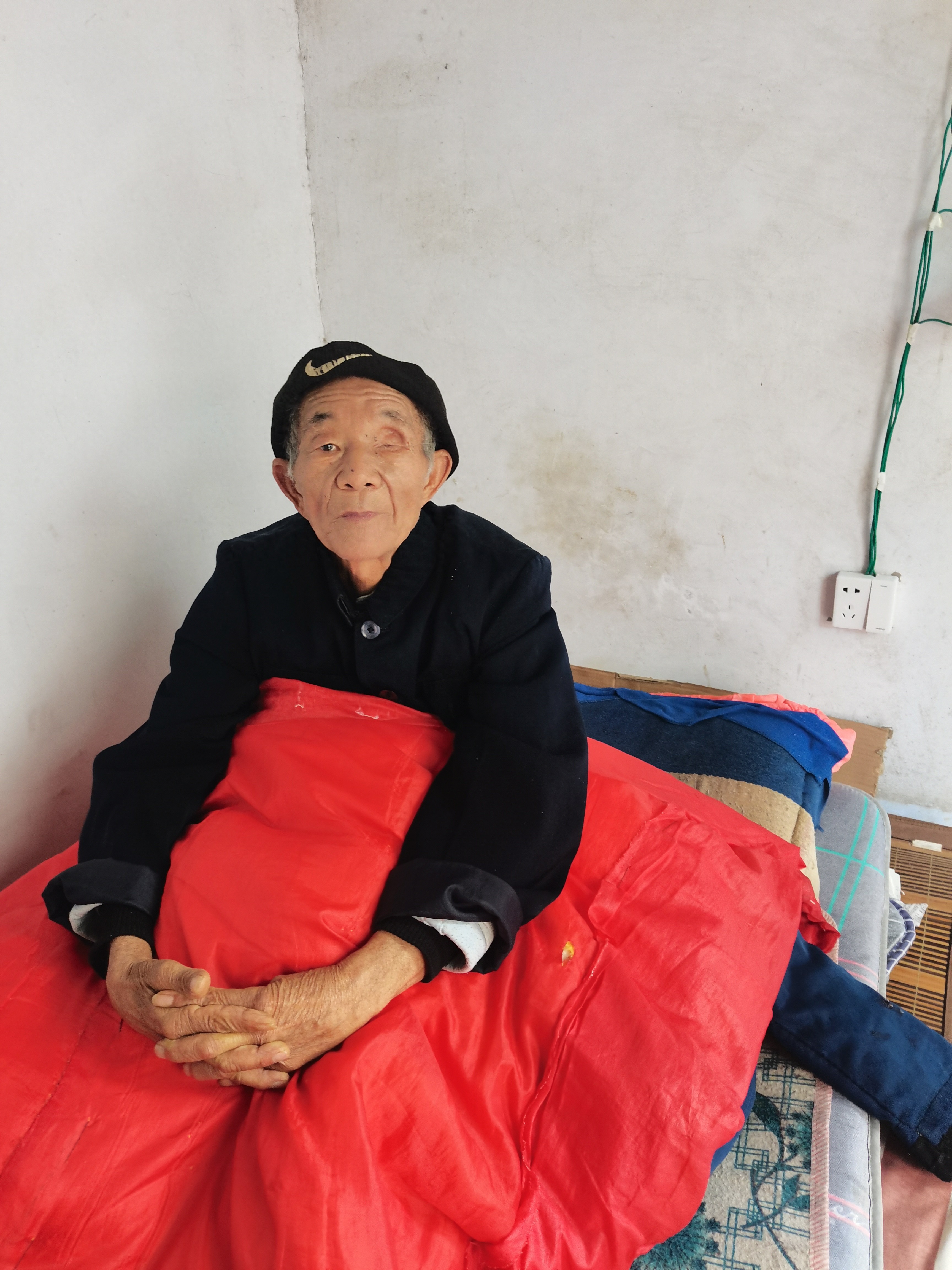 走失者照片 周口市急寻：七旬老人失联，左眼失明...