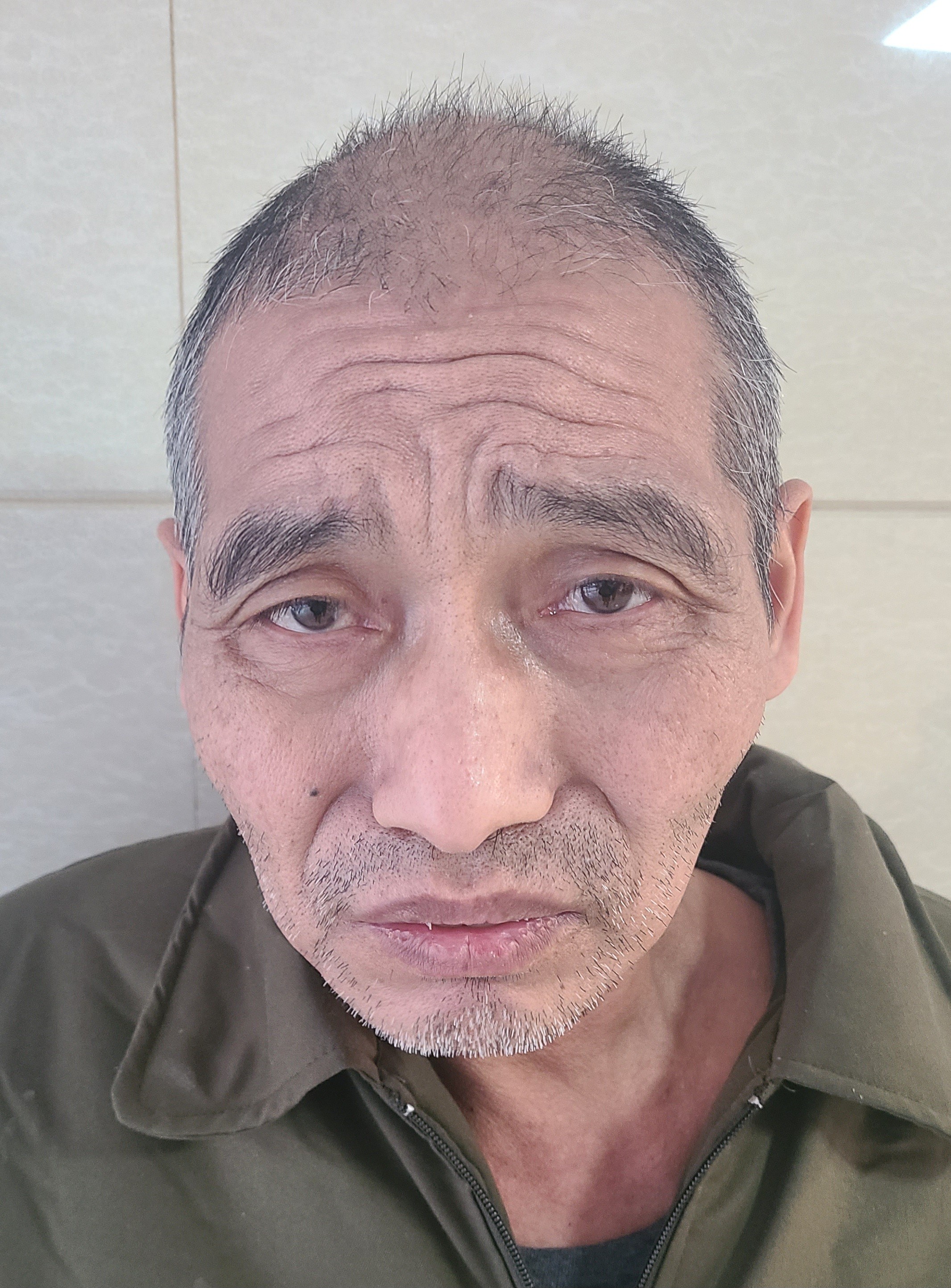 走失者照片 宜昌市枝江市寻亲：五旬男子被救助，...
