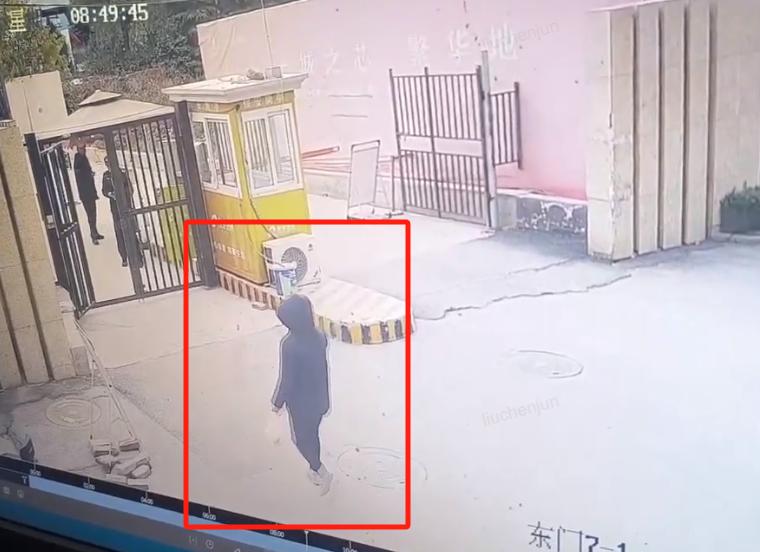 走失者照片 西安市急寻：六旬老太走失，穿黑色短...