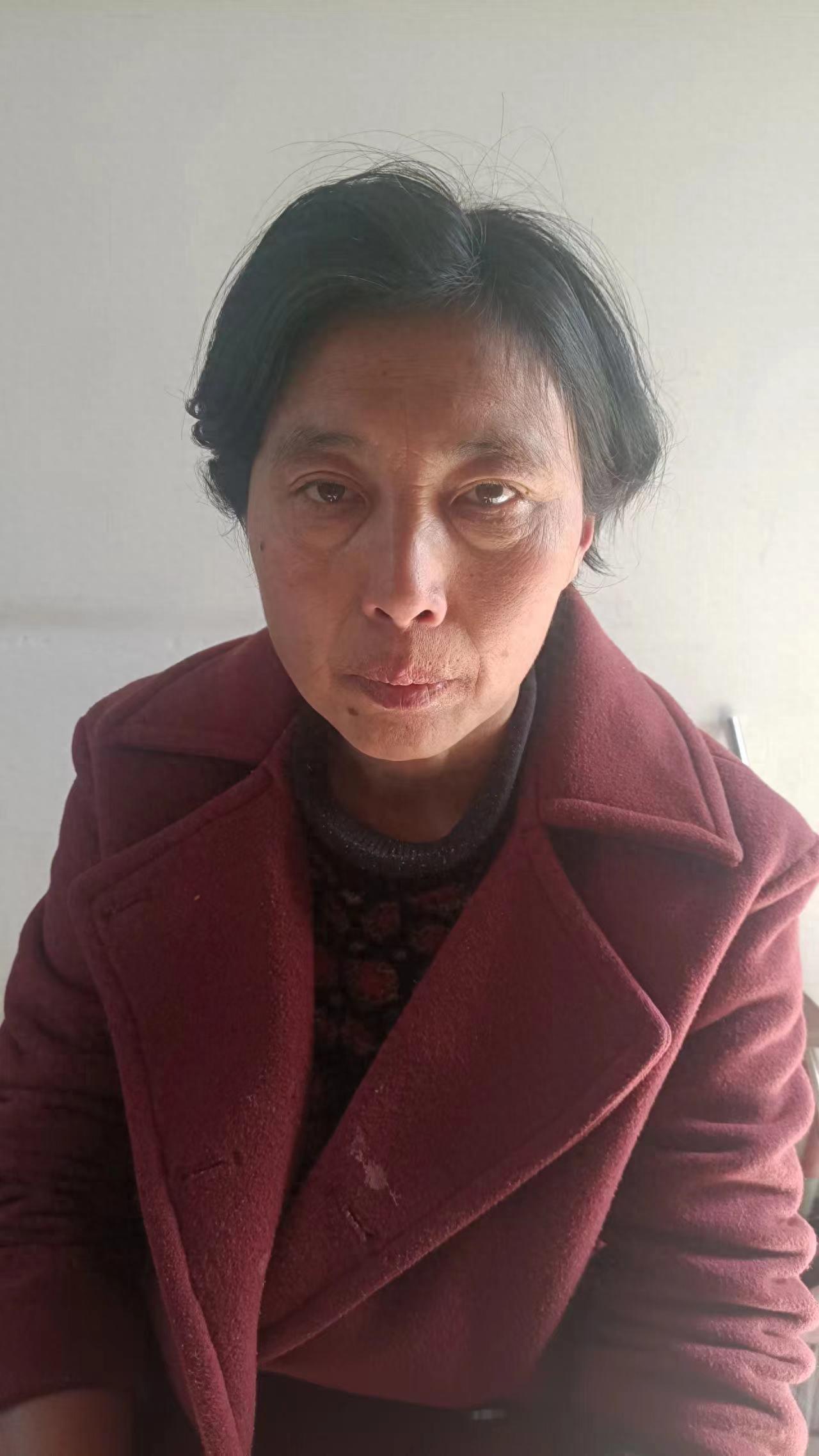 走失者照片 周口市寻亲：五旬女子被救助，穿红色...