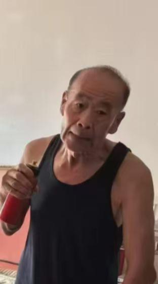 走失者照片 沈阳市寻人：七旬老人走失，患帕金森...