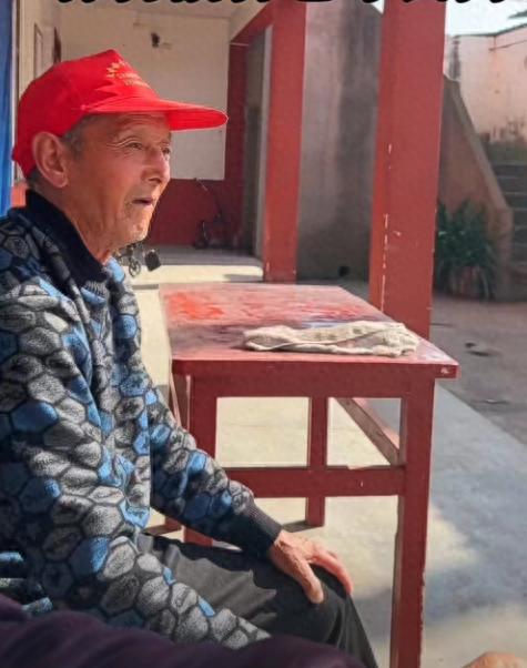 走失者照片 渭南市急寻：七旬老人走失，高1米7...