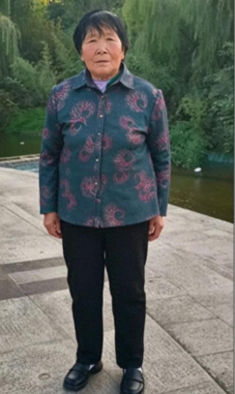 走失者照片 西安市寻人：七旬老太走失，穿浅棕色...