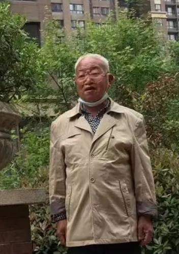 走失者照片 西安市急寻：七旬老人失联，戴眼镜，...