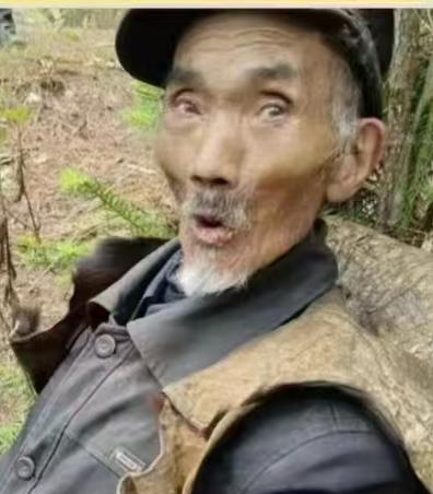 走失者照片 凉山州会理市急寻：八旬老人走失，高...