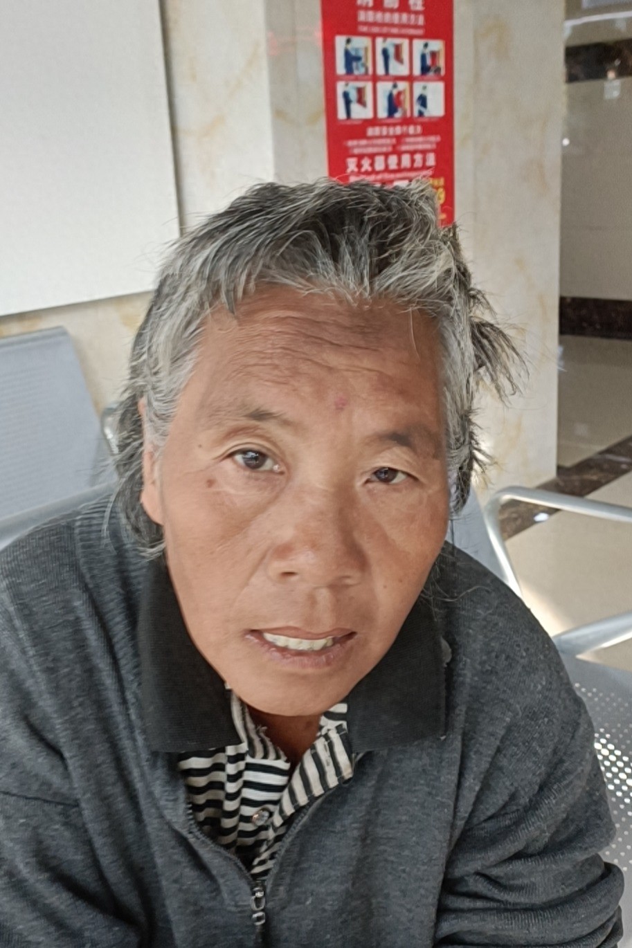 走失者照片 宿迁市寻亲：六旬老太被救助，高1米...