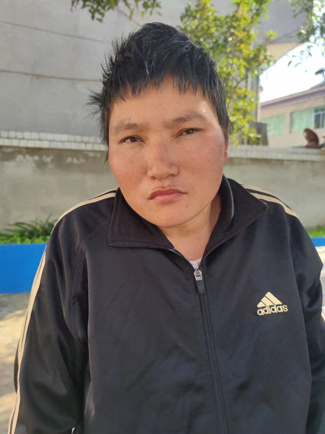 走失者照片 毕节市寻亲：黔西市青年女子被救助，...