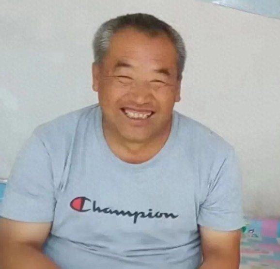 走失者照片 赤峰市急寻：六旬老人走失，患脑血栓...
