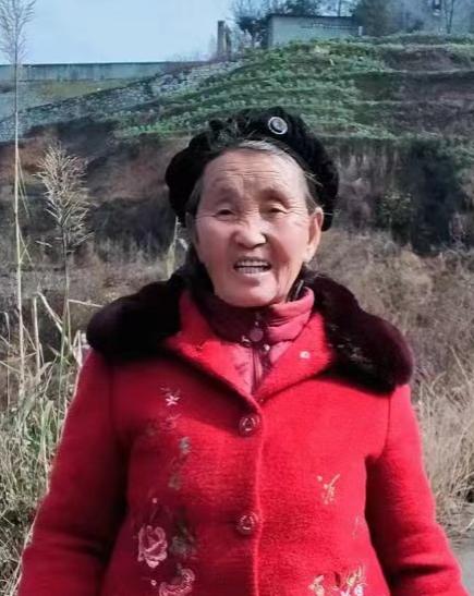 走失者照片 毕节市寻人：七旬老太走失，戴蓝色帽...