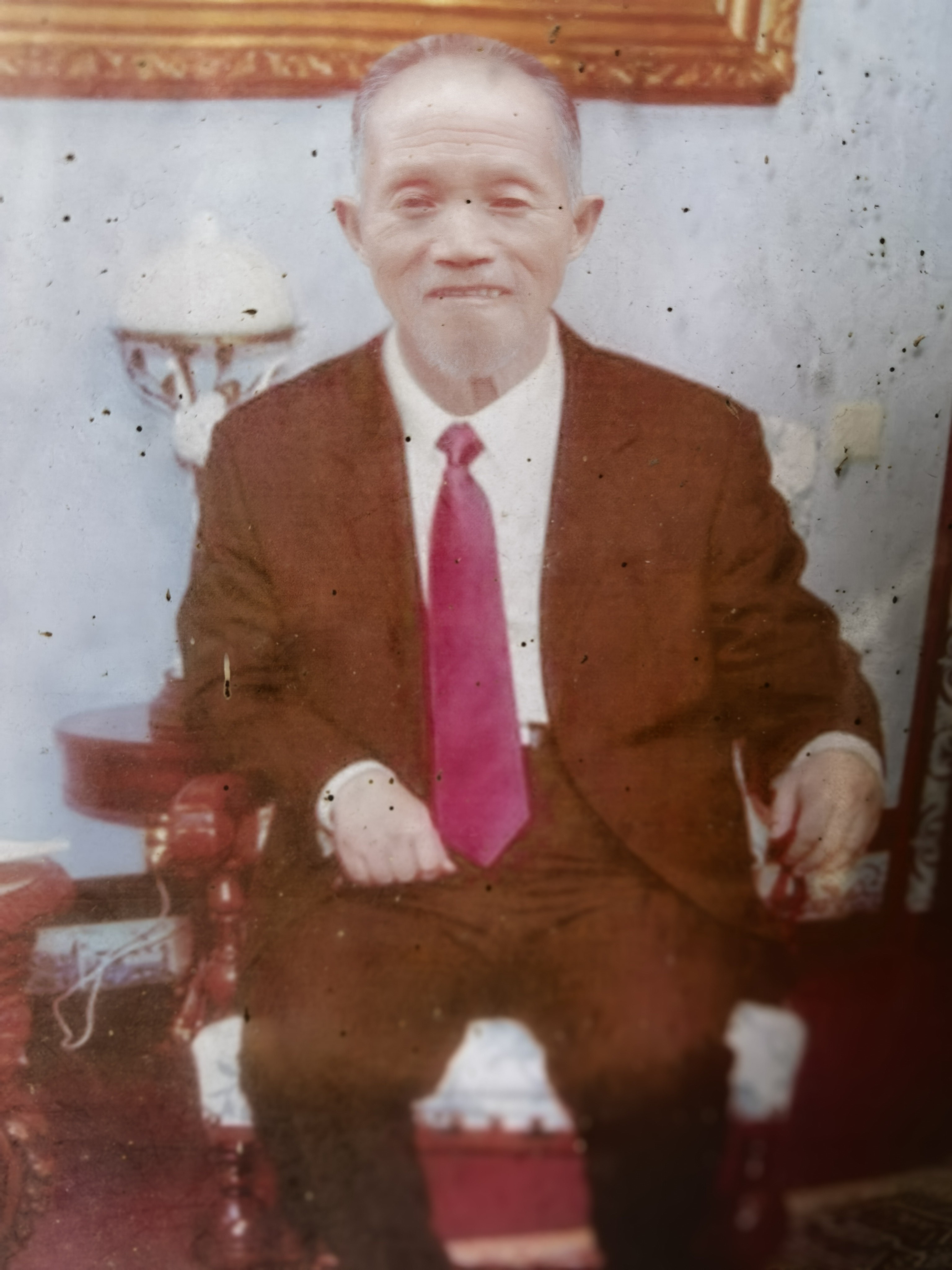 走失者照片 景德镇市寻人：八旬老人走失，穿白色...