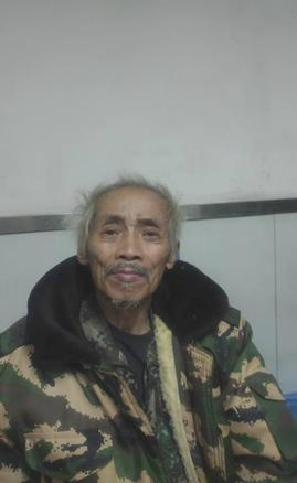 走失者照片 哈尔滨市寻亲：五旬男子被救助，穿迷...