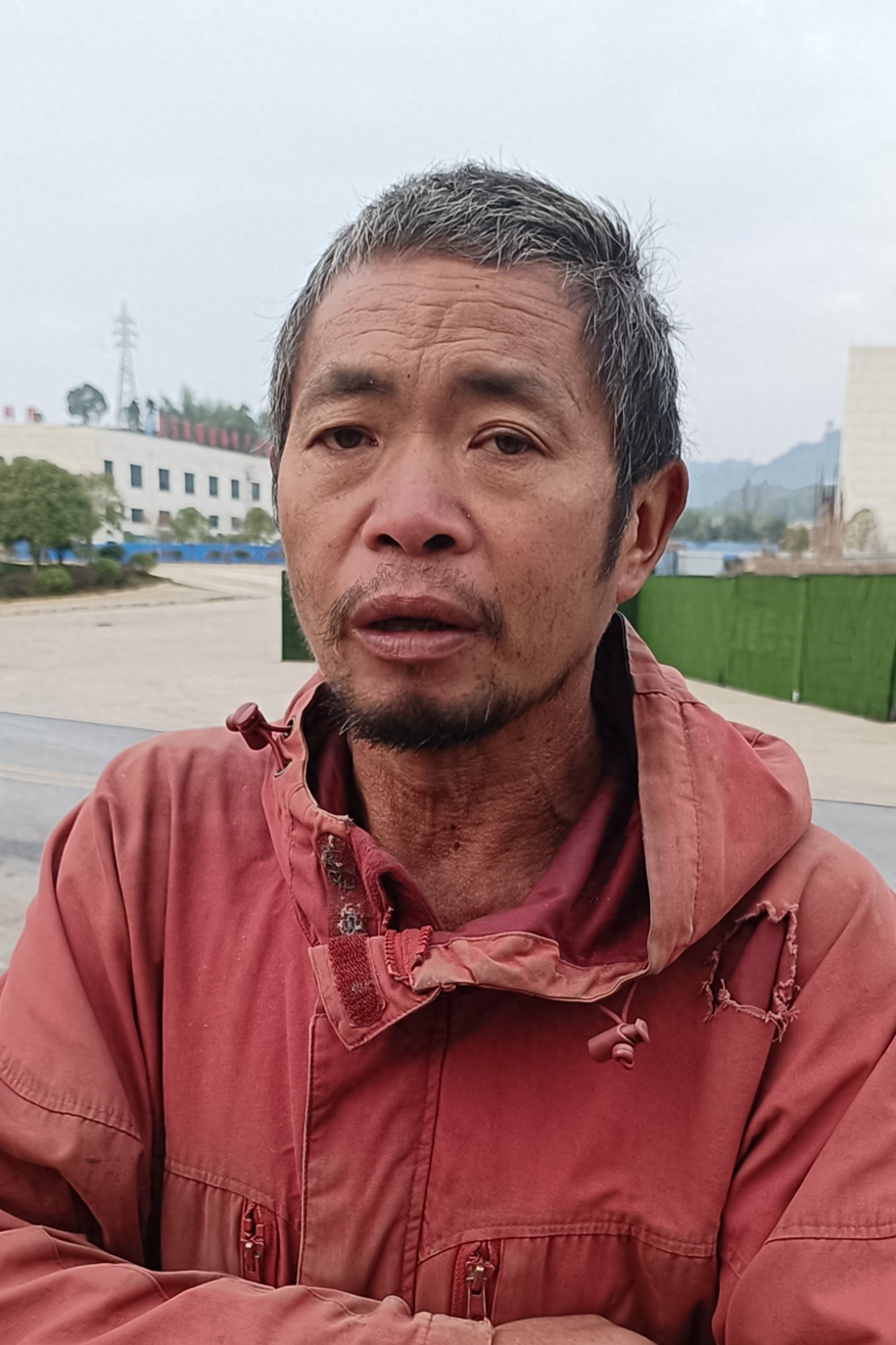 走失者照片 铜仁市寻亲：五旬男子被救助，自述叫...