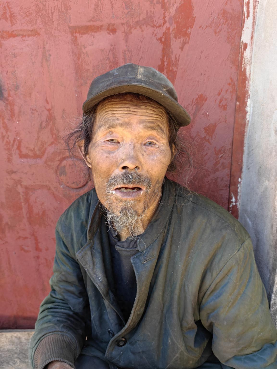 走失者照片 昆明市寻亲：八旬老人被救助，自述叫...