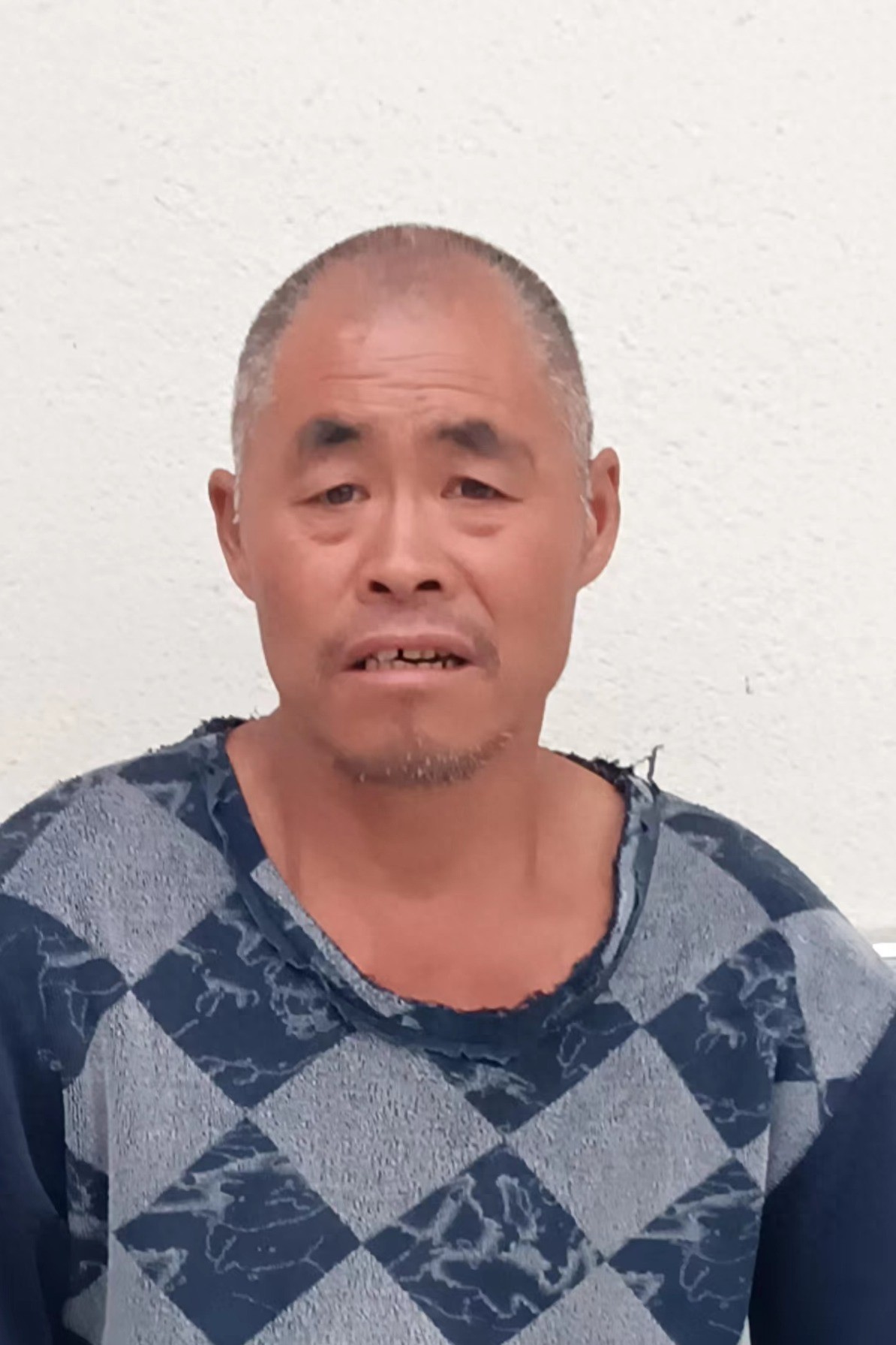 走失者照片 湖北省神农架林区寻亲：六旬老人被救...