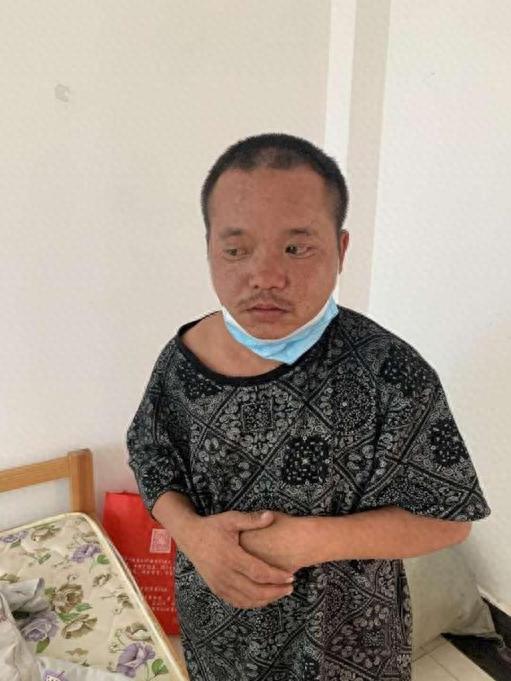 走失者照片 普洱市寻亲：青年男子被救助，高约1...