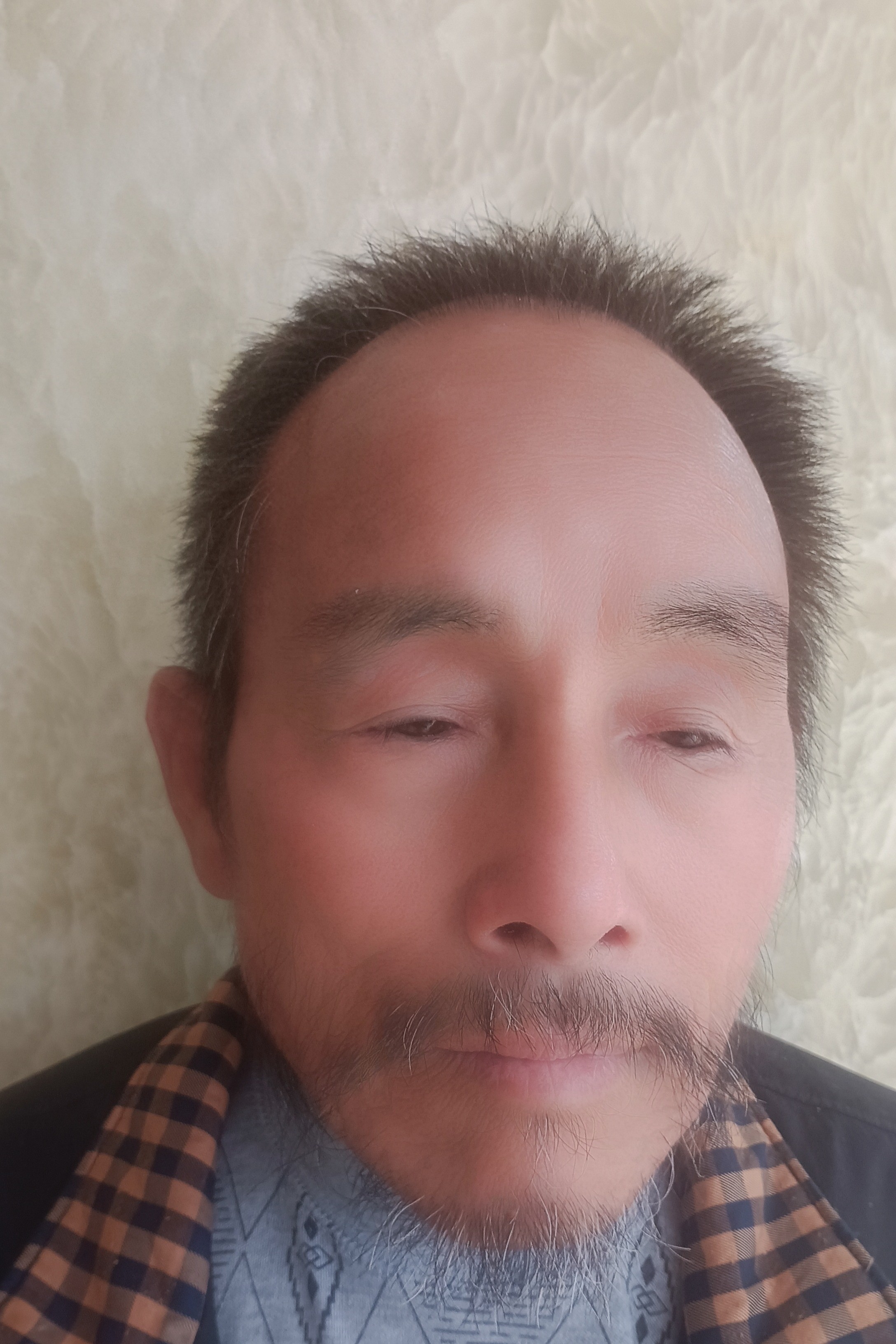 走失者照片 南阳市寻亲：五旬男子被救助，高1米...