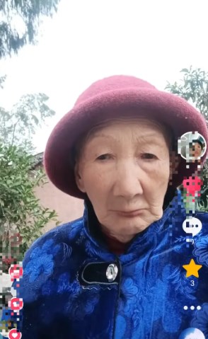 走失者照片 巴中市急寻：八旬老太失联，穿蓝色外...