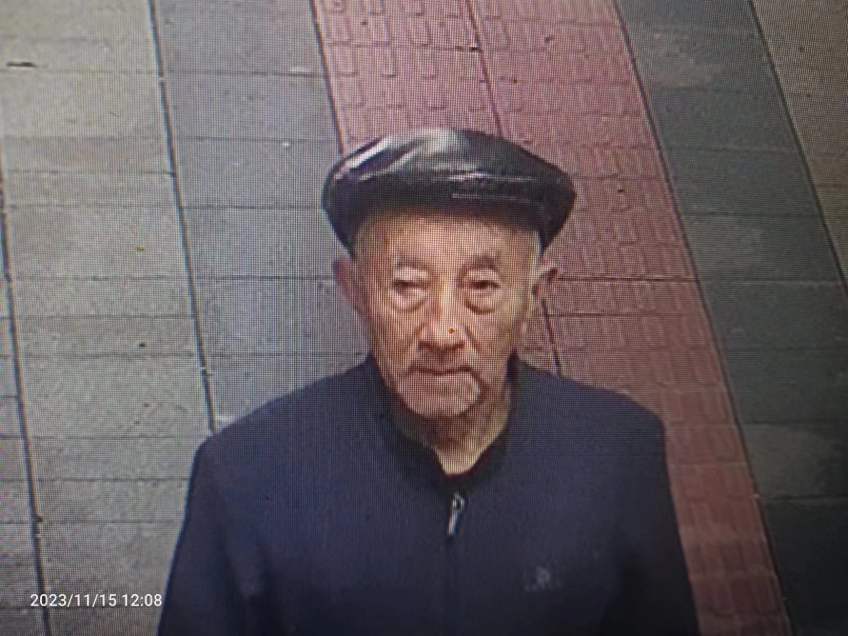 走失者照片 重庆市八旬老人走失，戴黑色鸭舌帽，...