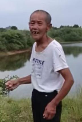 走失者照片 抚州市寻人：七旬老人走失，穿白色短...