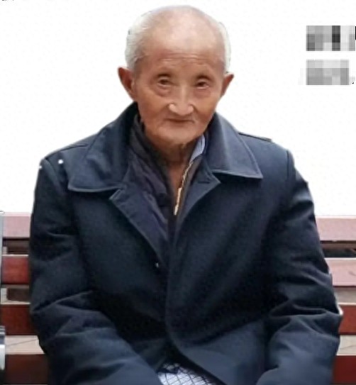 走失者照片 内江市急寻：八旬老人走失，高1米5...