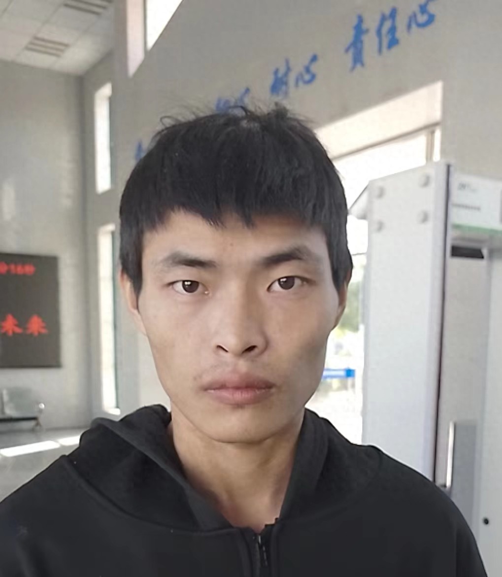 走失者照片 合肥市寻亲：青年男子被救助，自述叫...