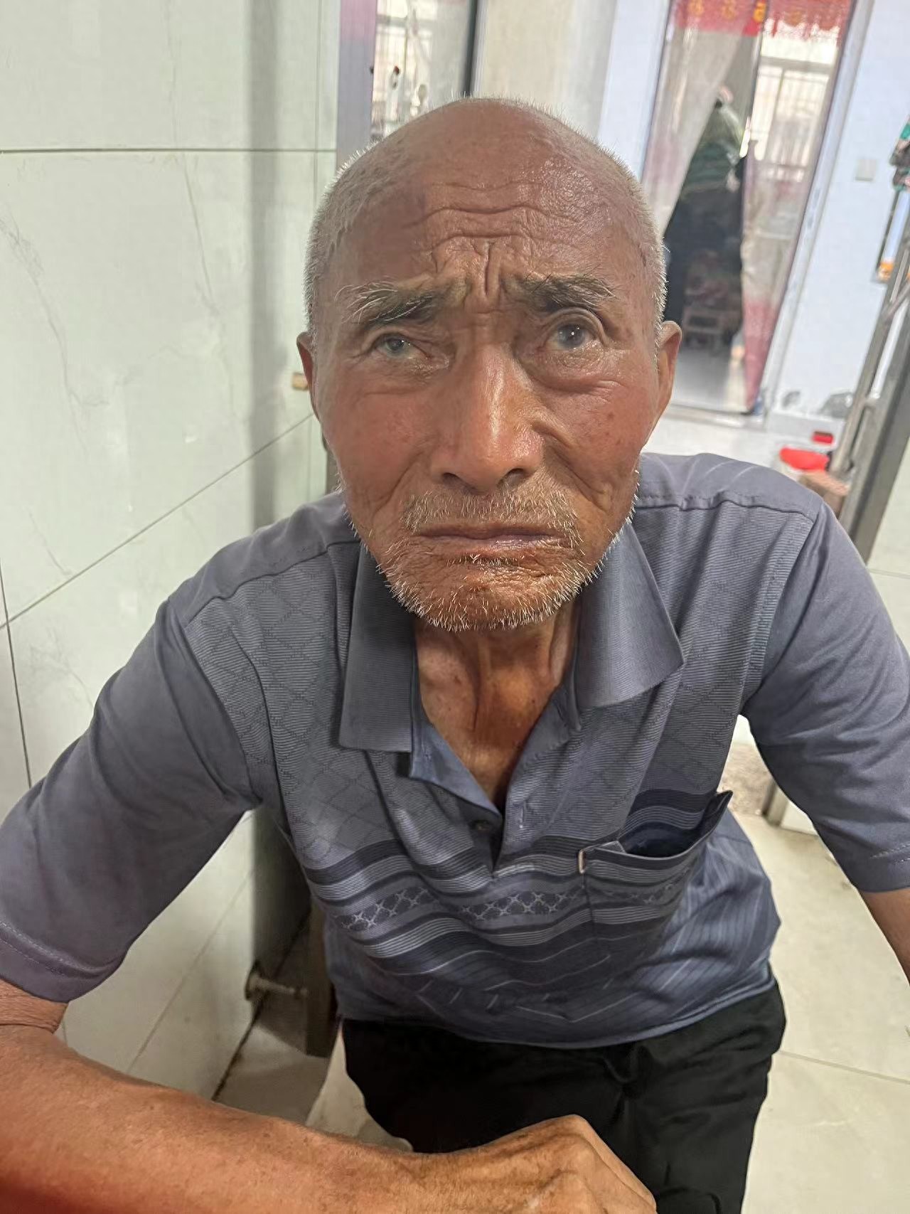 走失者照片 泰州市兴化市急寻：八旬老人走失，高...
