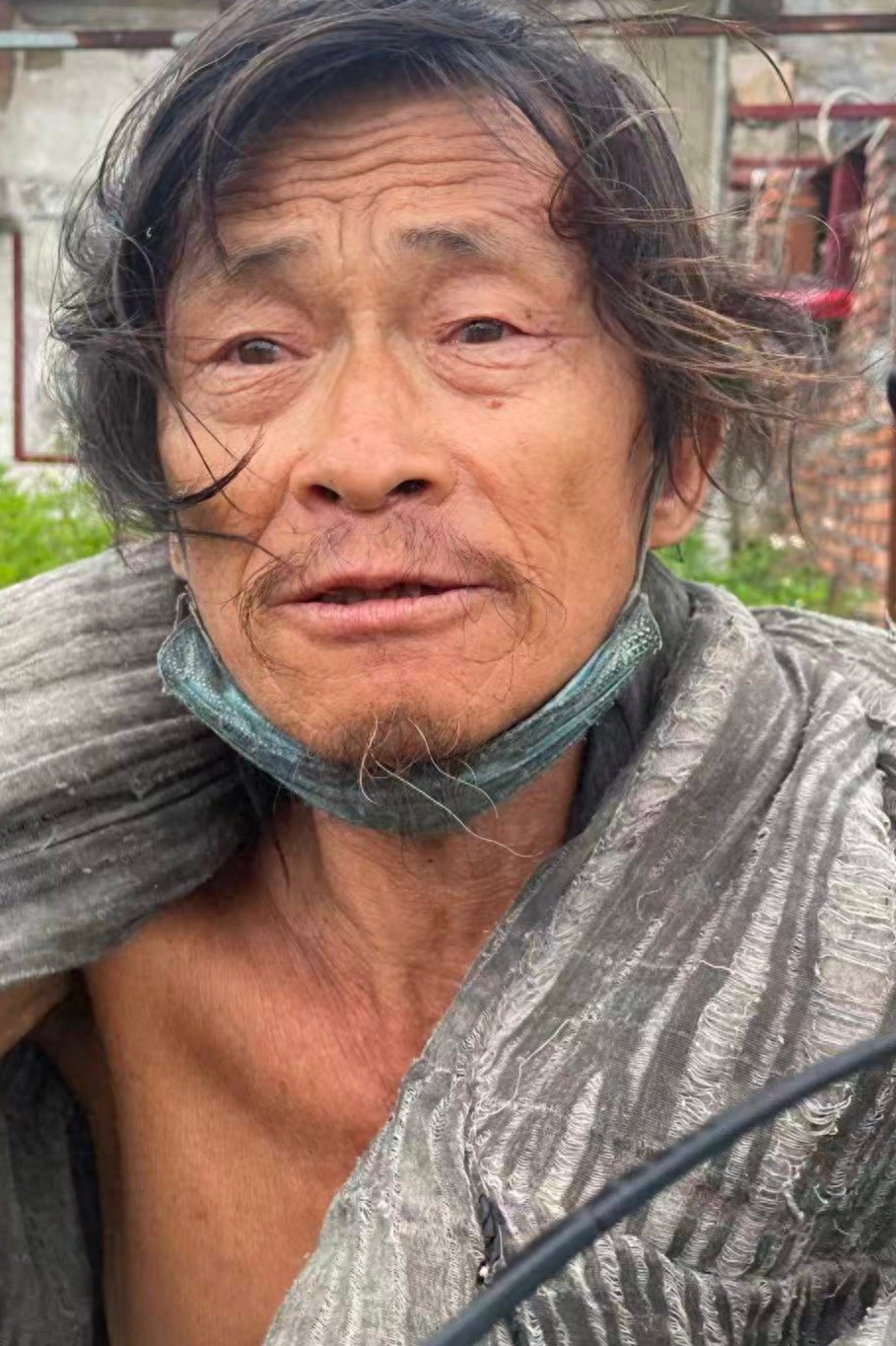 走失者照片 漳州市寻亲：五旬男子被救助，穿草绿...