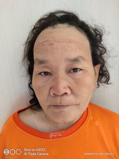走失者照片 钦州市寻亲：六旬老太被救助，穿黑白...